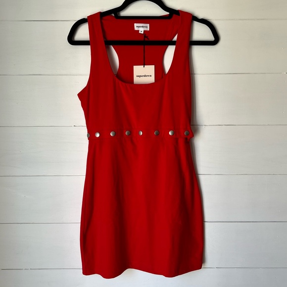 NWT superdown Gabby Snap Mini Dress in Red - Picture 3 of 8
